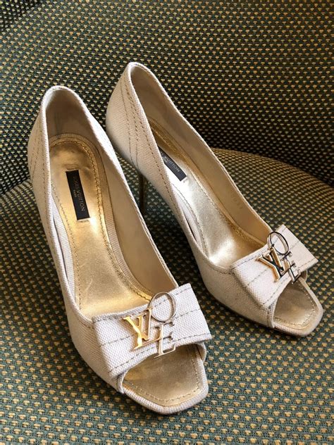 louis vuitton vintage shoes heels